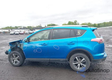 2016 Toyota Rav4 Xle from USA, damaged, VIN JTMRFREV9GD186218